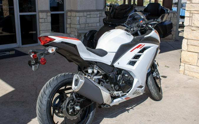2026 KAWASAKI NINJA 300 ABS
