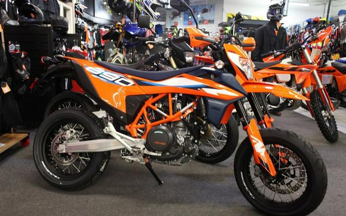 2024 KTM SMC 690 R