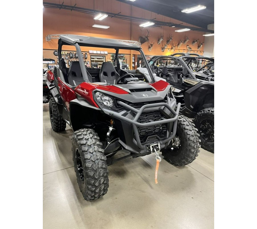 2024 Can-Am™ Commander XT 700