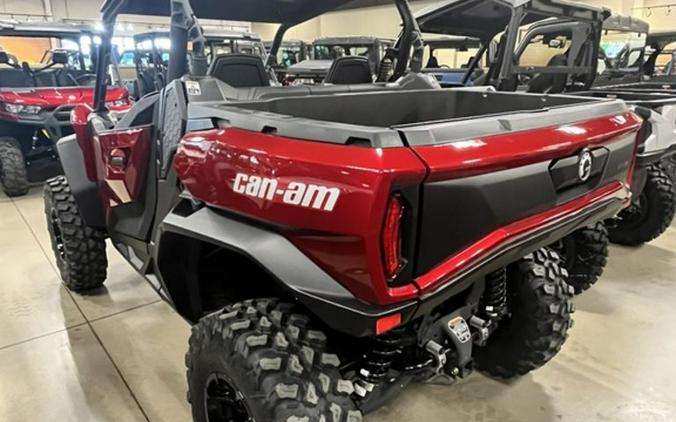 2024 Can-Am™ Commander XT 700