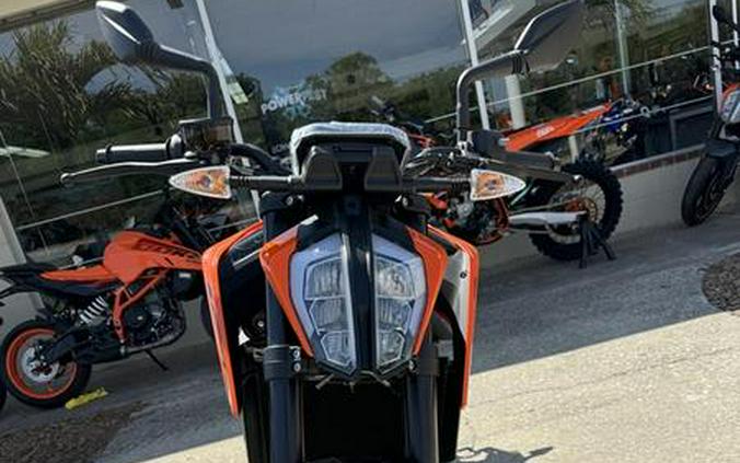 2024 KTM 790 Duke