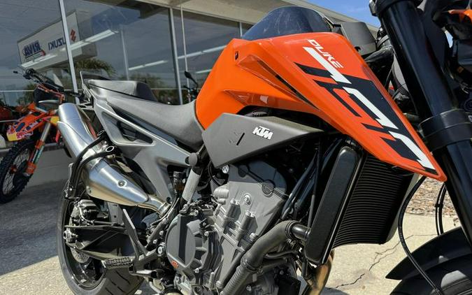 2024 KTM 790 Duke