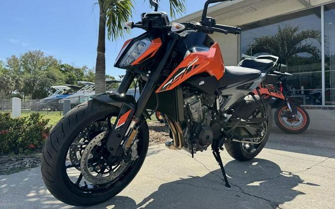 2024 KTM 790 Duke