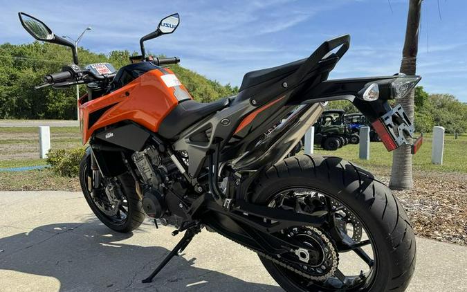 2024 KTM 790 Duke