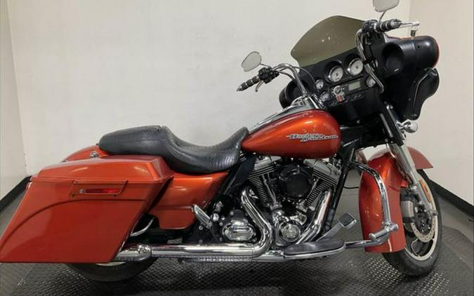 2011 Harley-Davidson Street Glide Base