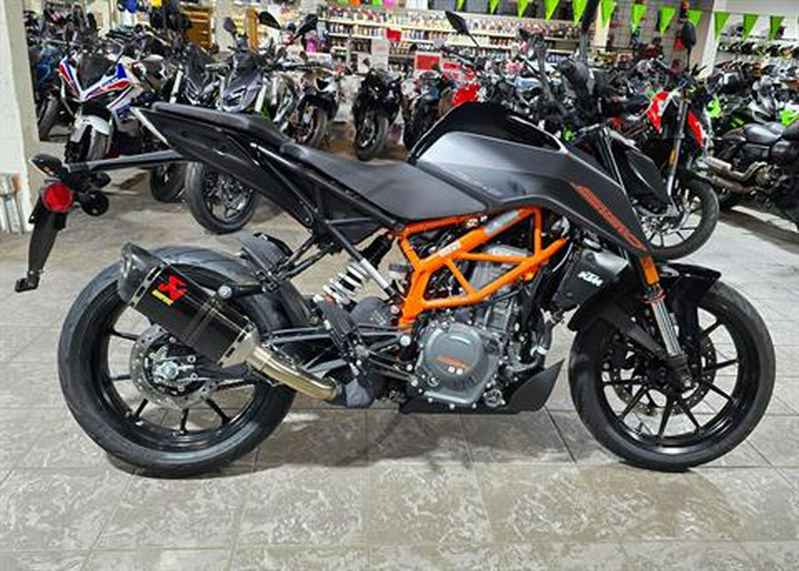 2023 KTM 390 Duke