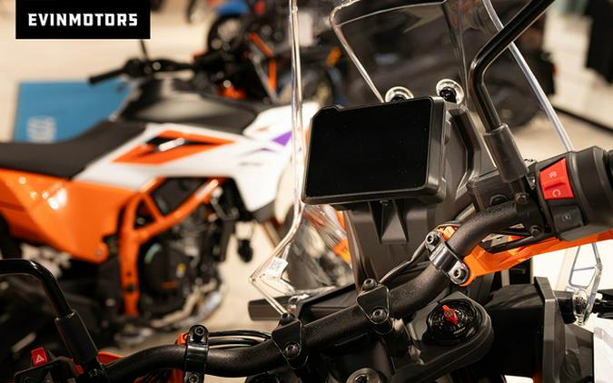 2025 KTM Adventure 390 R