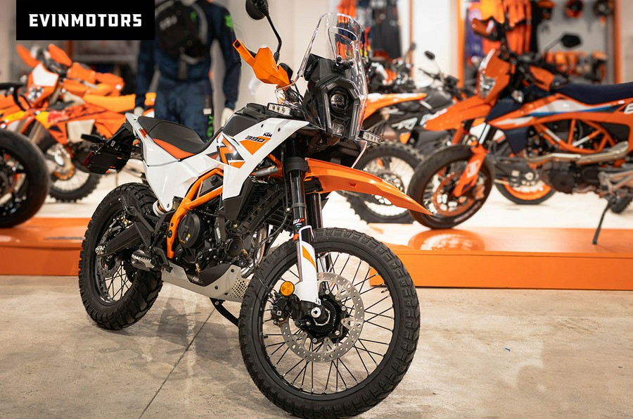2025 KTM Adventure 390 R