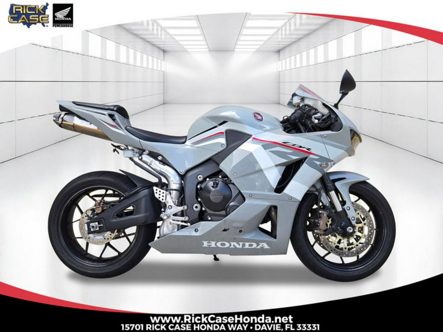 2026 Honda CBR600RR ABS