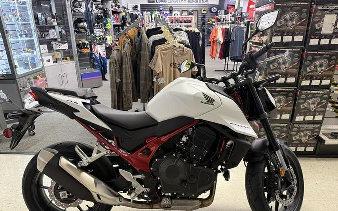 2025 Honda® CB750 Hornet