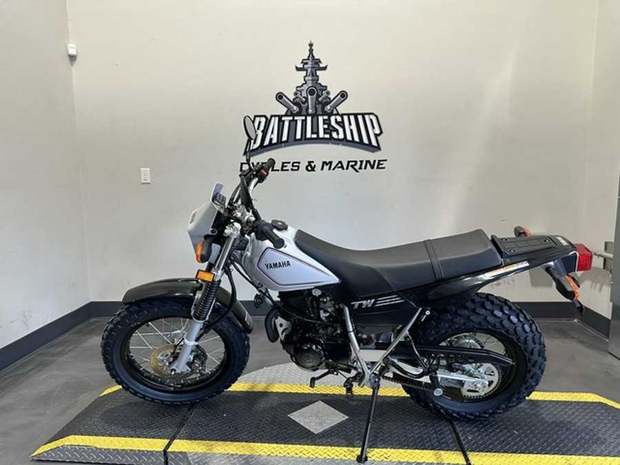 2027 Yamaha TW200