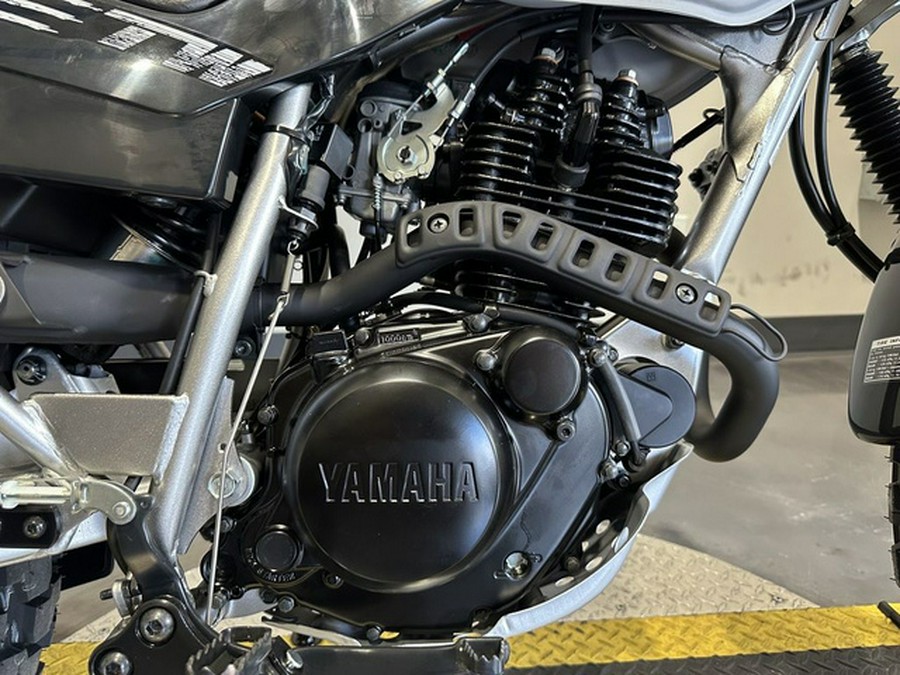 2027 Yamaha TW200