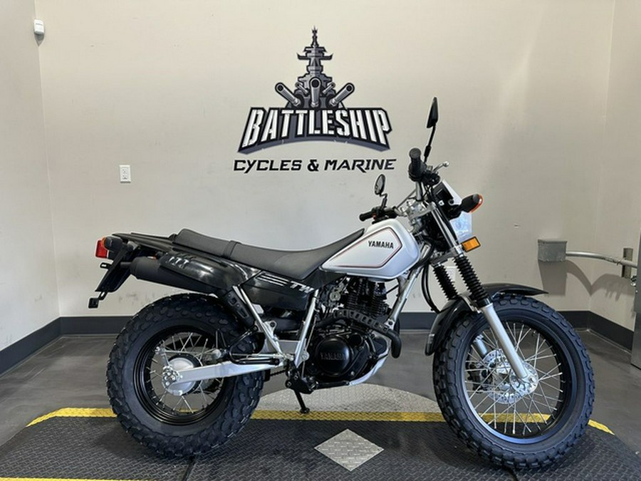 2027 Yamaha TW200