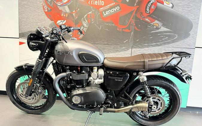 2025 Triumph Bonneville T120 Black Graphite / Matte Graphite