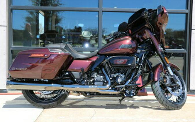 FLHXSE 2024 CVO™ Street Glide®