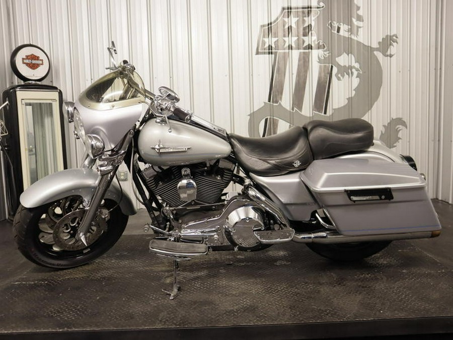 2005 Harley-Davidson® FLHRCI - Road King® Classic