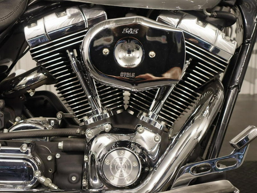 2005 Harley-Davidson® FLHRCI - Road King® Classic