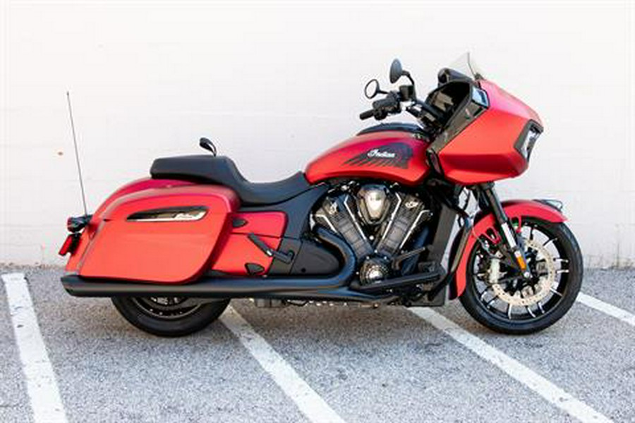 2024 Indian Motorcycle Challenger® Dark Horse®