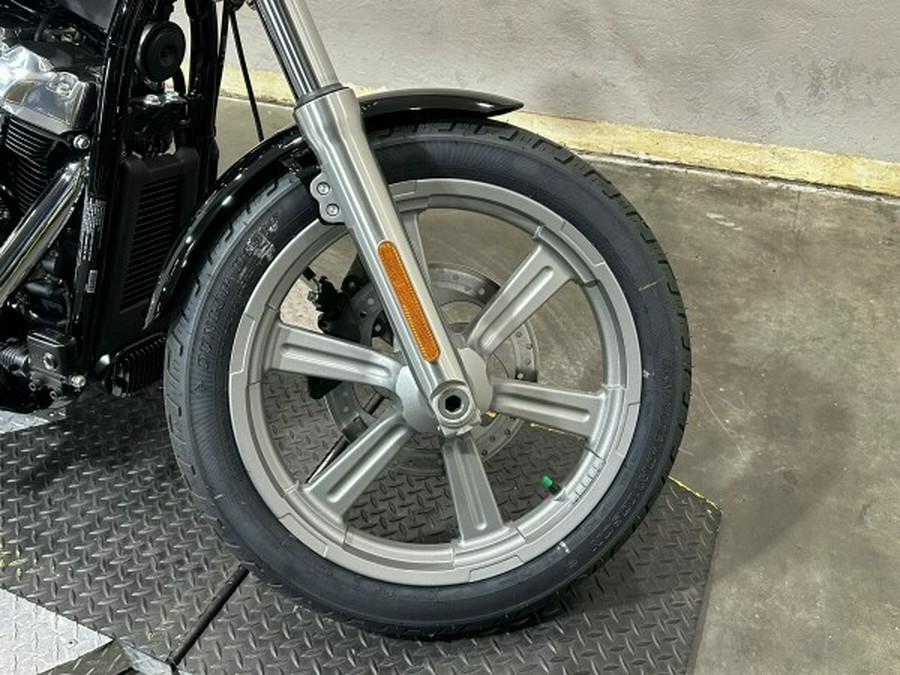 Harley-Davidson Softail Standard 2024 FXST 84508102 VIVID BLACK