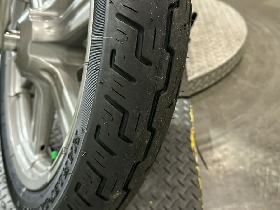 Harley-Davidson Softail Standard 2024 FXST 84508102 VIVID BLACK