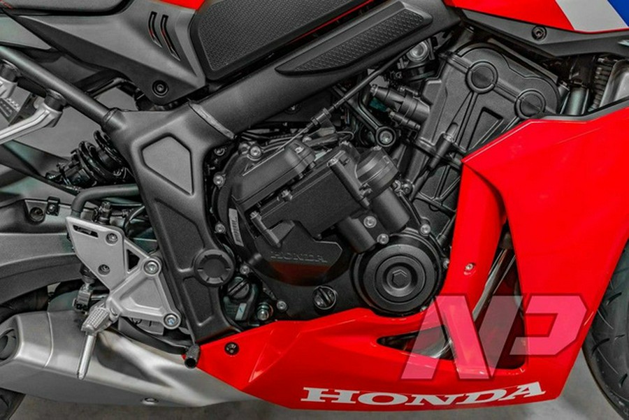 2025 Honda CBR650R E-Clutch