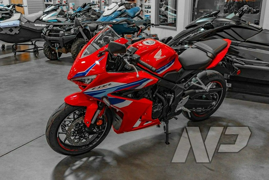 2025 Honda CBR650R E-Clutch