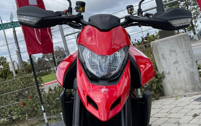 2025 Ducati Hypermotard 950 Ducati Red