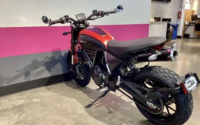 2025 Ducati Scrambler Icon