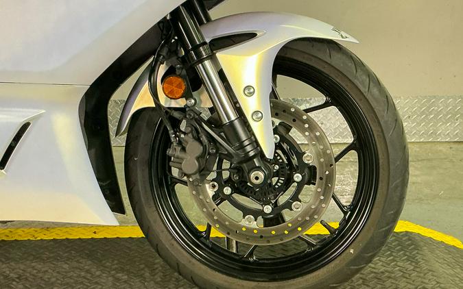 2025 Yamaha Motor Corp., USA YZF-R3