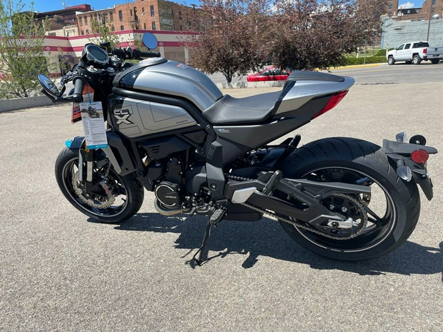 2022 CFMOTO 700 CL-X Sport