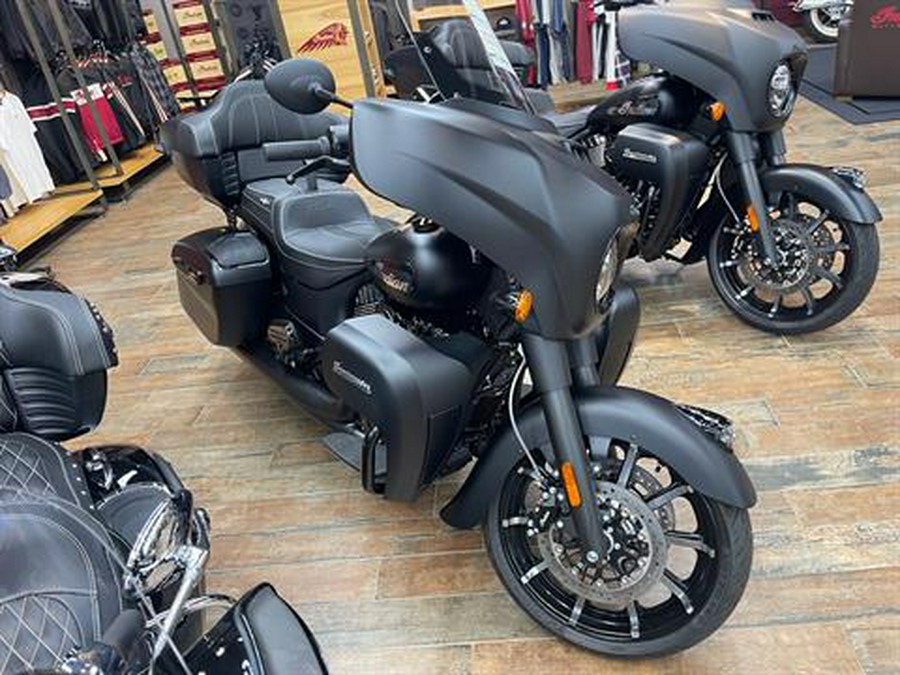 2024 Indian Motorcycle Roadmaster® Dark Horse® with PowerBand Audio Package