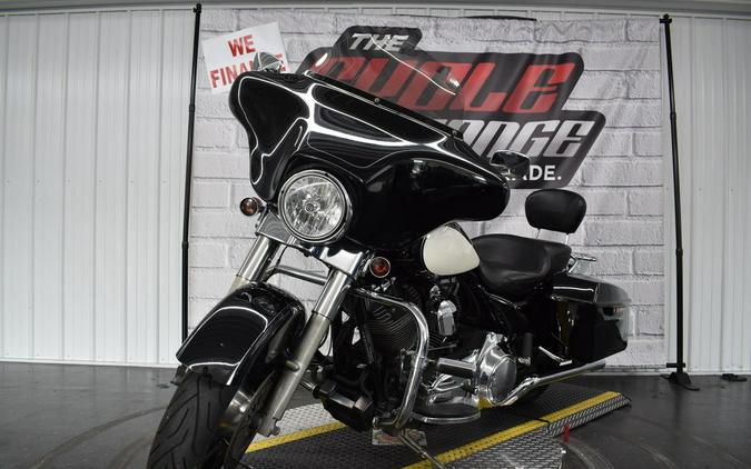 2011 Harley-Davidson® FLHTC - Electra Glide® Classic