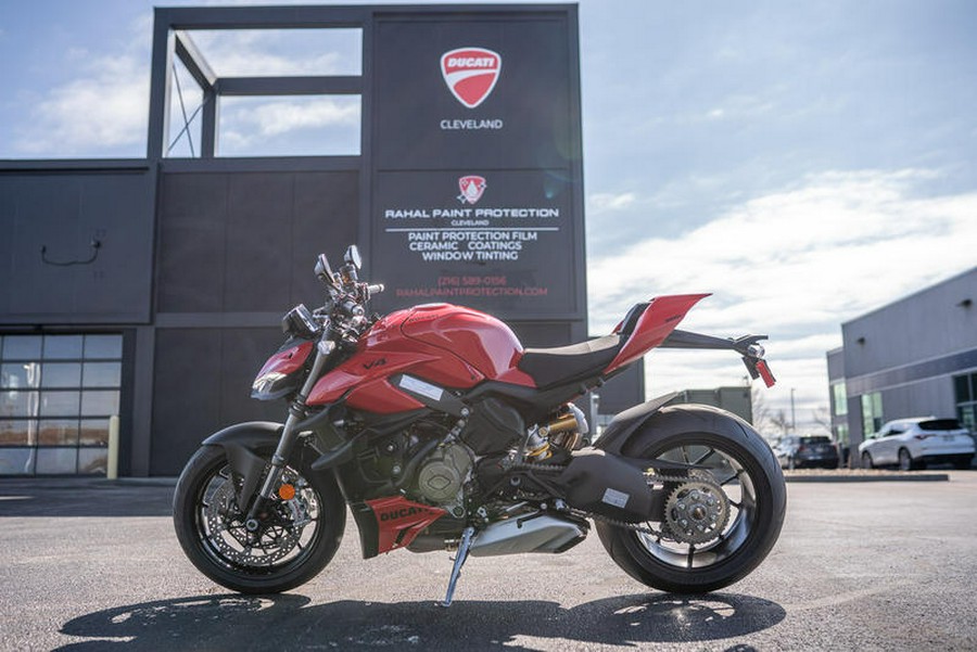 2023 Ducati Streetfighter V4 Ducati Red