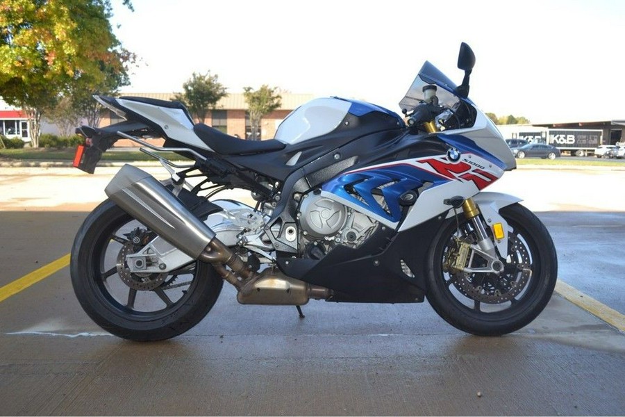 2018 BMW S 1000 RR Light White / Lupin Blue Metallic / Racing Red