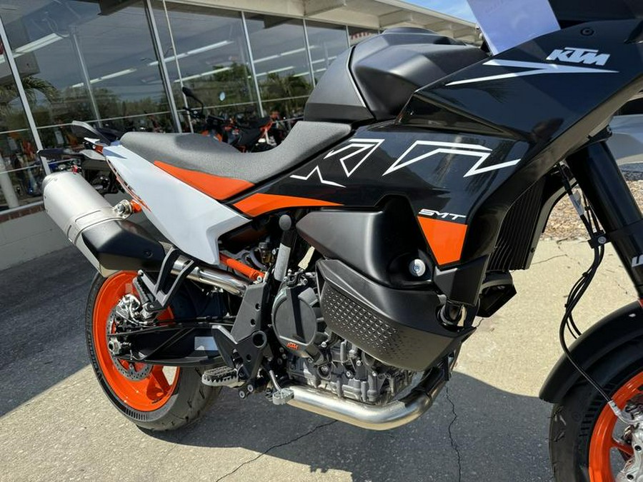 2024 KTM 890 SMT