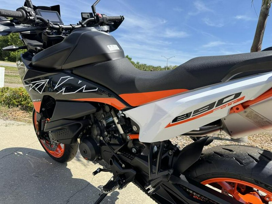 2024 KTM 890 SMT