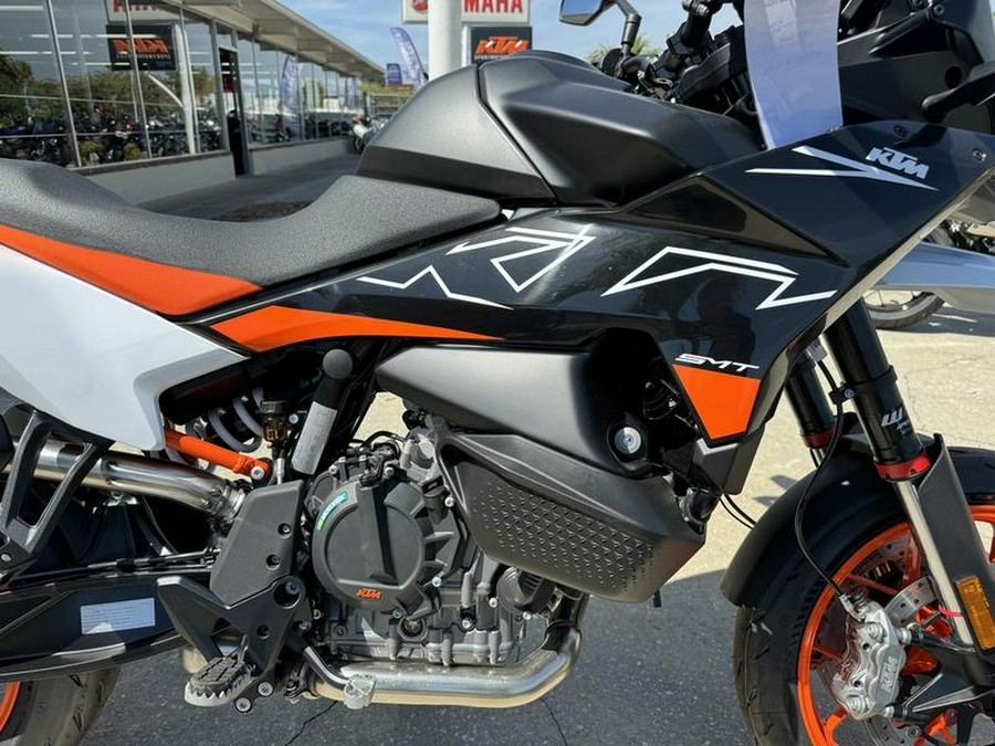 2024 KTM 890 SMT