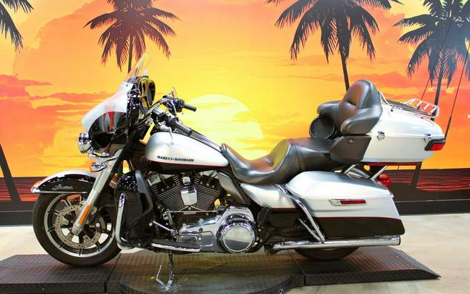 2015 Harley-Davidson® FLHTKL - Ultra Limited Low