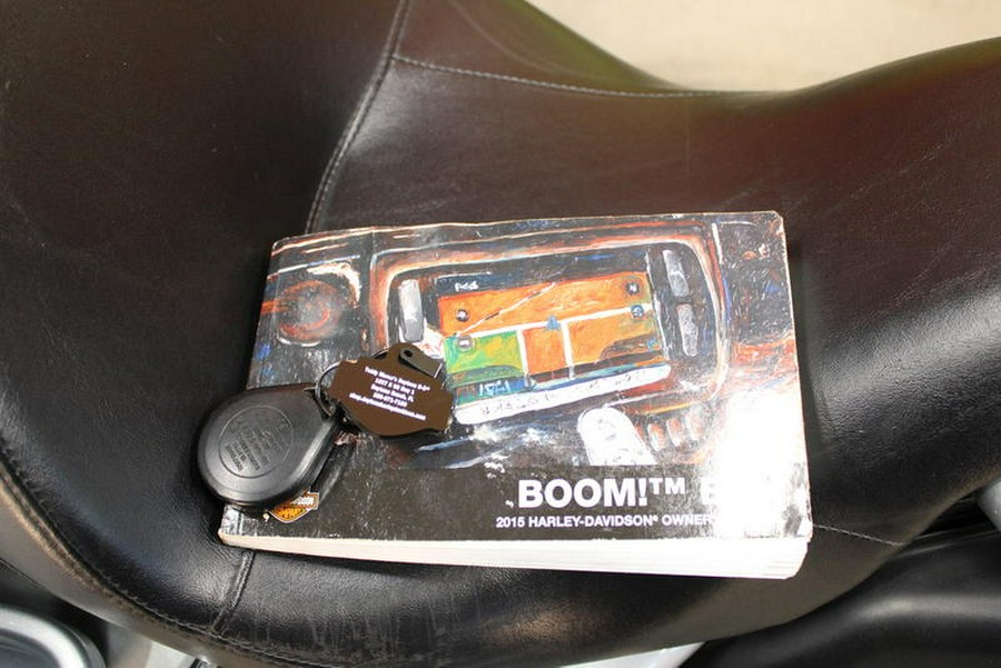 2015 Harley-Davidson® FLHTKL - Ultra Limited Low