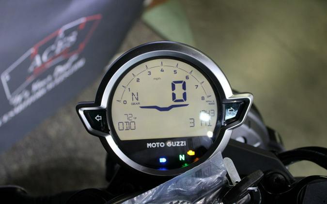 2027 Moto Guzzi V7 Stone