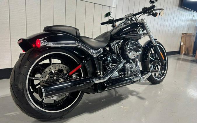 2016 Harley-Davidson Softail FXSB - Breakout