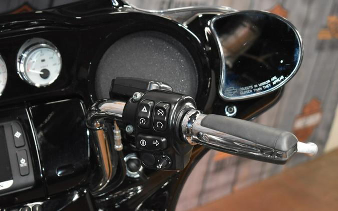 FLHXS 2015 Street Glide Special