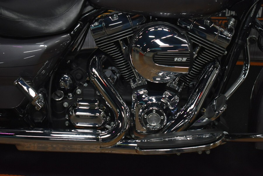 FLHXS 2015 Street Glide Special