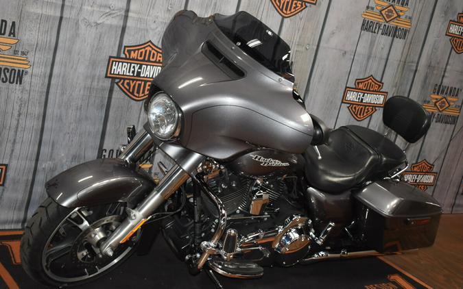 FLHXS 2015 Street Glide Special