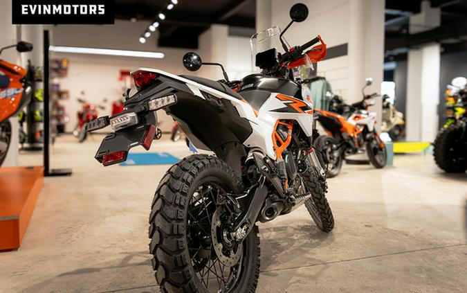 2025 KTM Adventure 390 R
