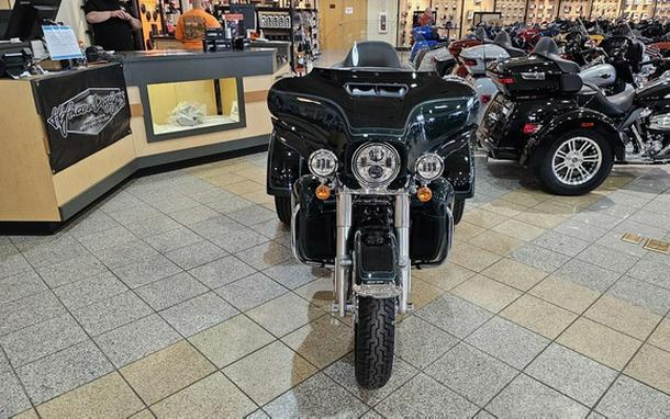 2024 Harley-Davidson Trike FLHTCUTG - Tri Glide Ultra