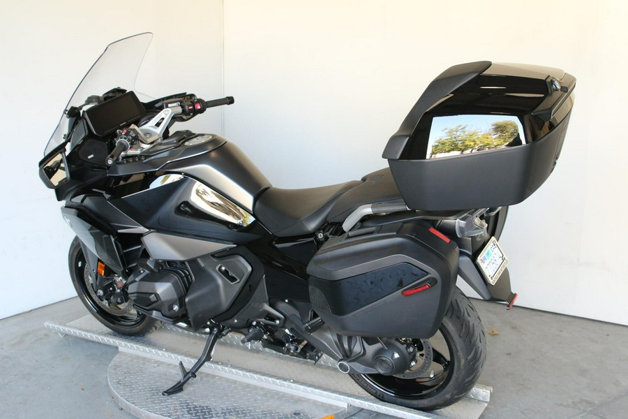 2026 BMW Motorrad R 1300 RT