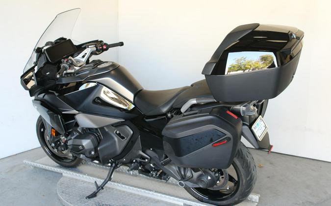 2026 BMW Motorrad R 1300 RT