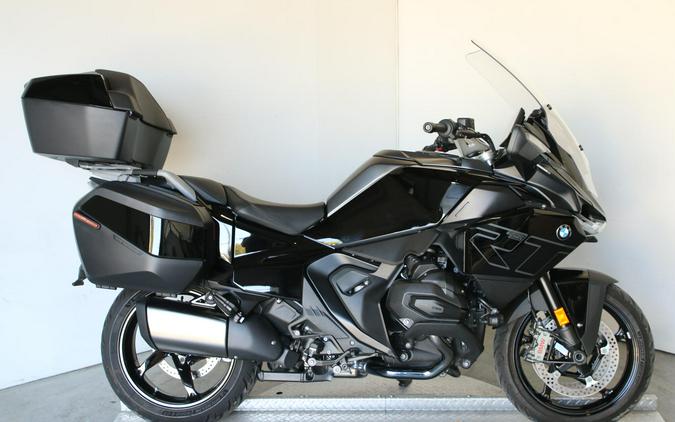 2026 BMW Motorrad R 1300 RT