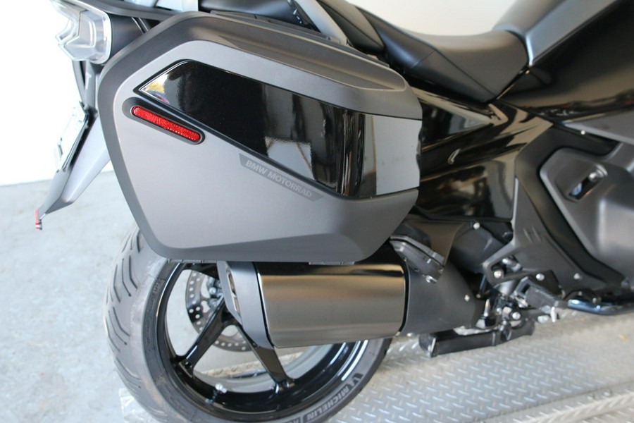 2026 BMW Motorrad R 1300 RT
